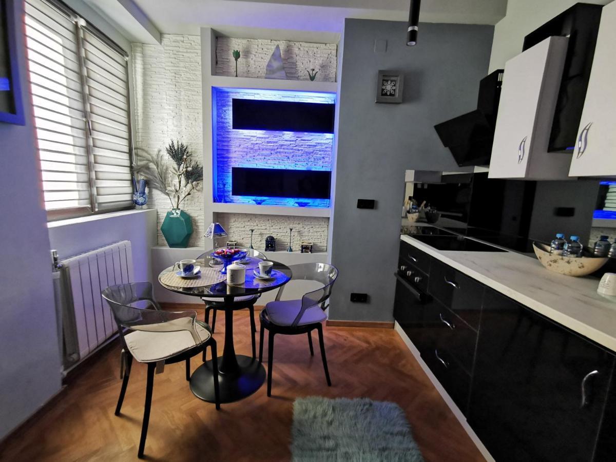 Crystal Central Apartment Brașov Exterior foto
