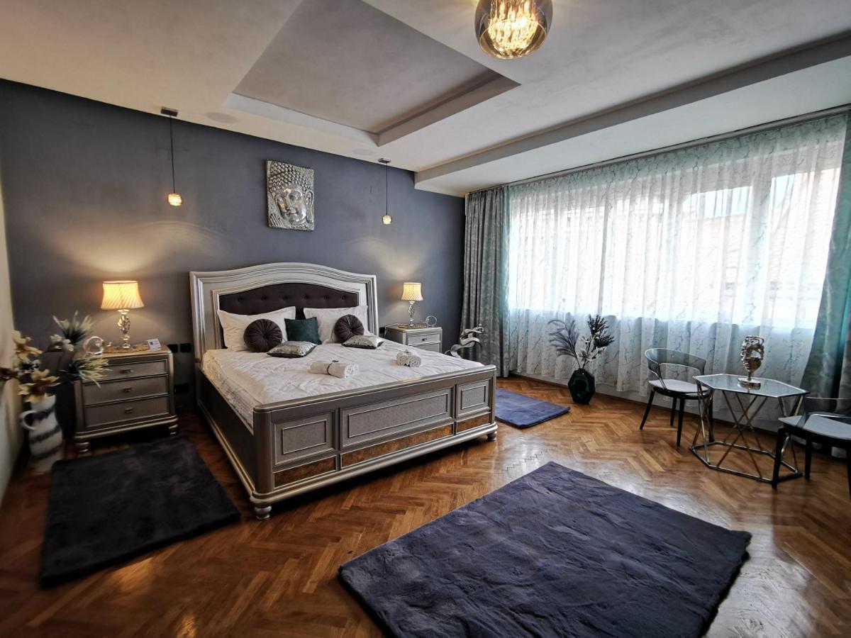 Crystal Central Apartment Brașov Exterior foto