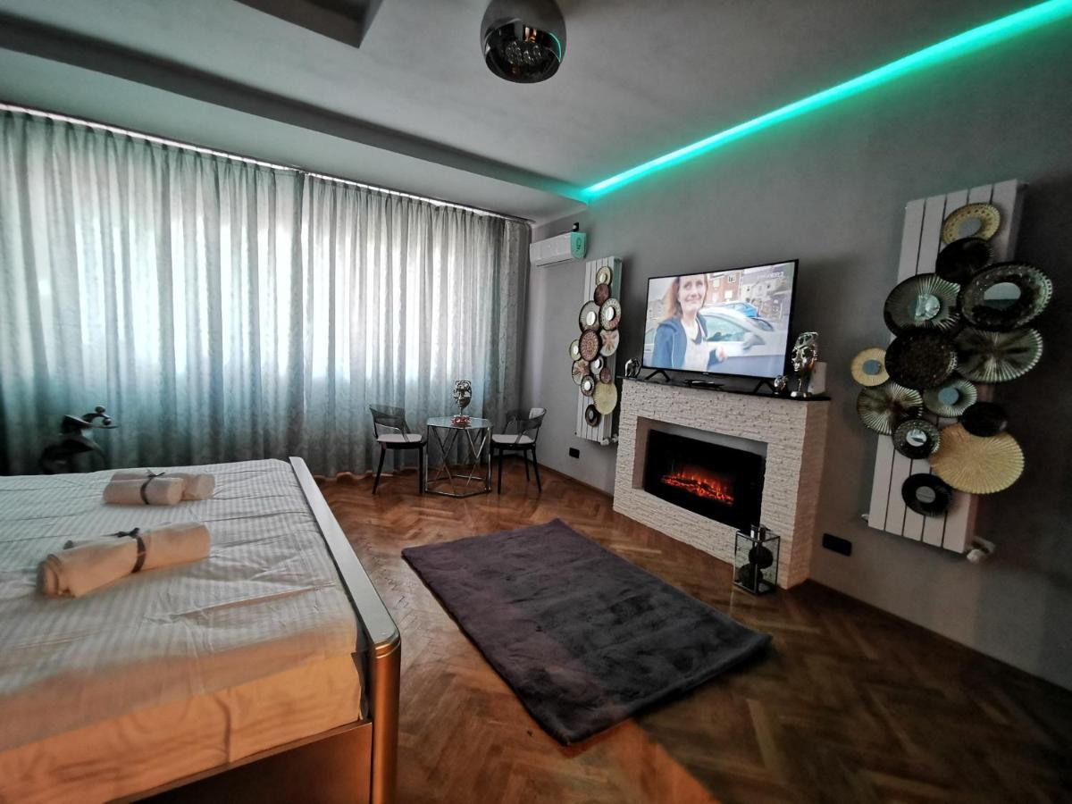 Crystal Central Apartment Brașov Exterior foto